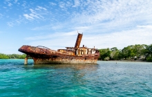 Palikulo Bay - wrecked tug